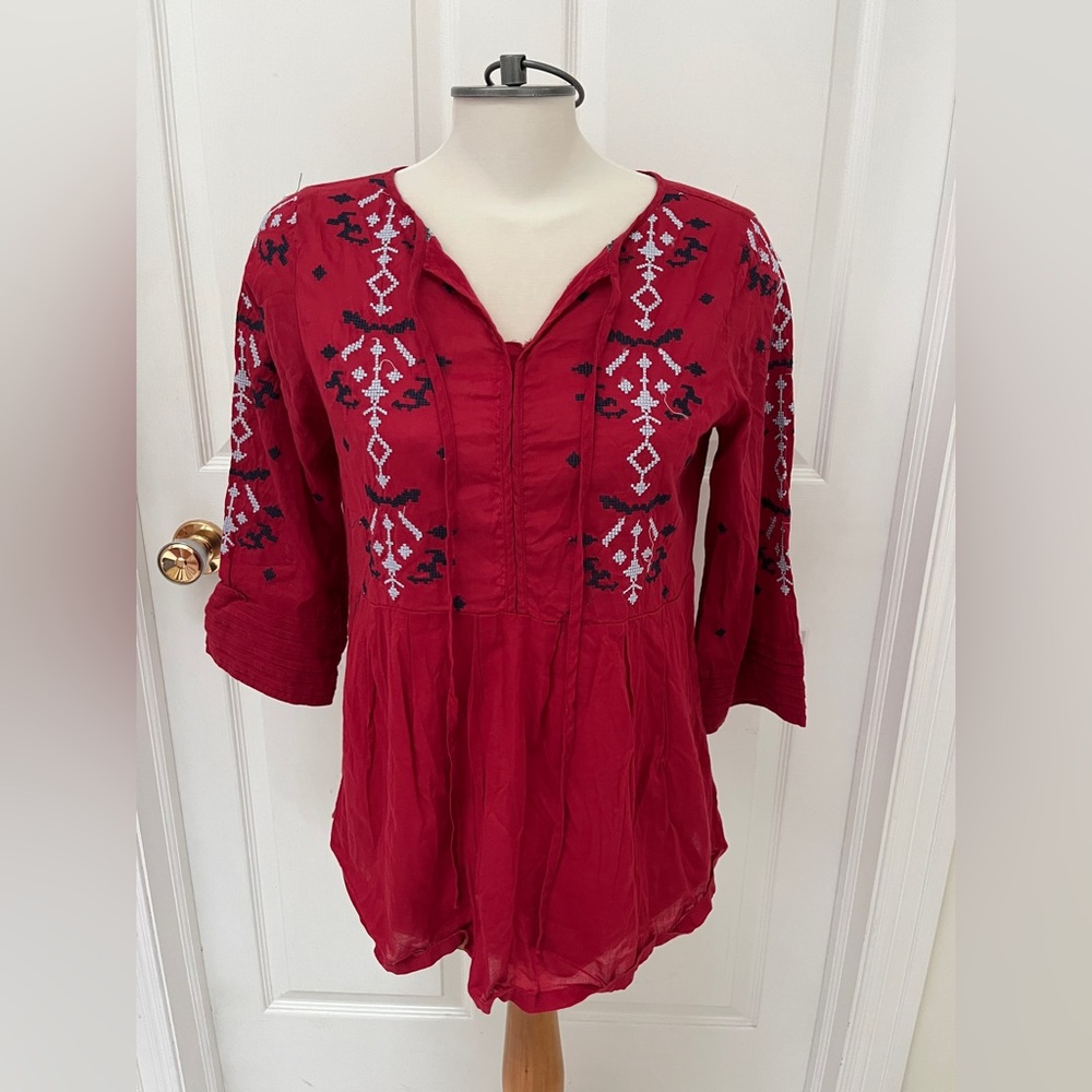 Cougar cotton Embroidered Red Women's Top size medium